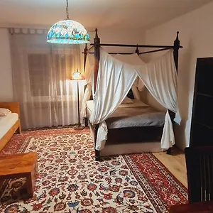 A Cozy Near Warsaw Апартаменты Михаловице